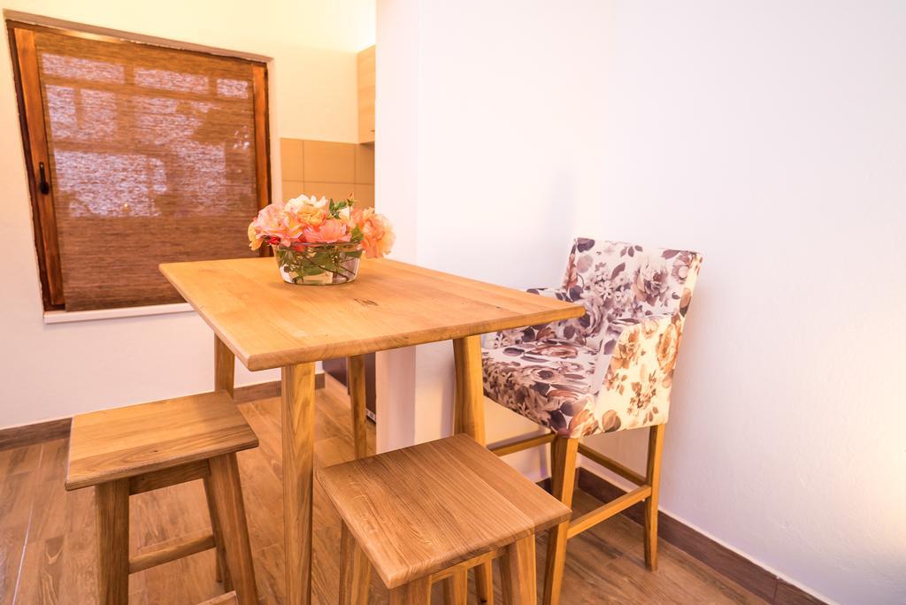 Apartments And Rooms Mare-Monti Starigrad Paklenica Extérieur photo